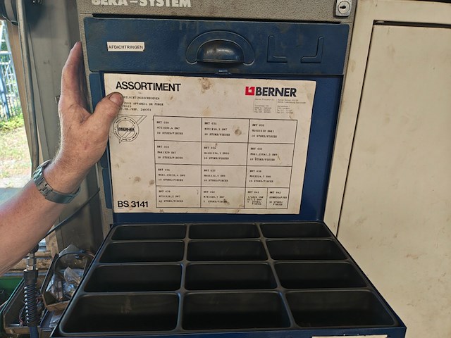 Onderdelen ladenboxen, 15 assorti lades, berner, bera system - afbeelding 17 van  18