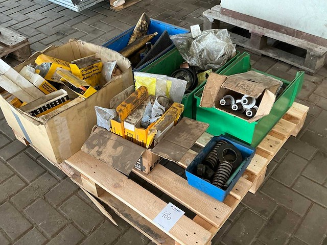Onderdelen “liebherr” - afbeelding 1 van  7