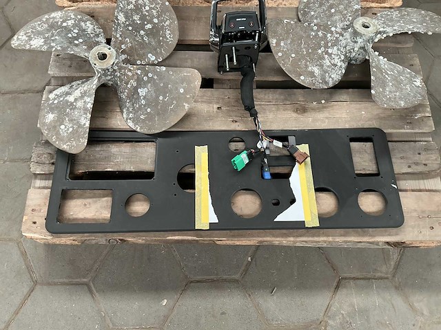 Onderdelen voor een mercury 3808 - afbeelding 5 van  5