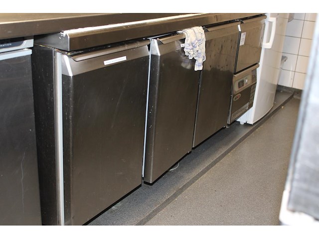 Onderkoeling met vier deuren en lades alinox afm. 180 x 60 x 85 cm. - afbeelding 2 van  2