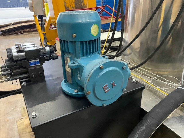 Onderlossende schraap centrifuge - afbeelding 9 van  10