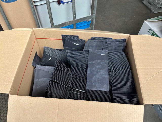 Onderzetters, tafelkleden en lopers - afbeelding 3 van  3