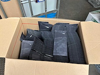 Onderzetters, tafelkleden en lopers - afbeelding 3 van  3