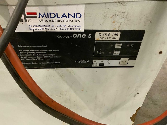 One 48 s 105 acculader - afbeelding 4 van  4