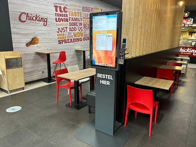 Onesix - kiosk premium bestelzuil met kassasysteem - afbeelding 1 van  7