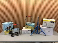 “ongebruikt” 16x pallet bos bouwlampen en statieven - afbeelding 1 van  22