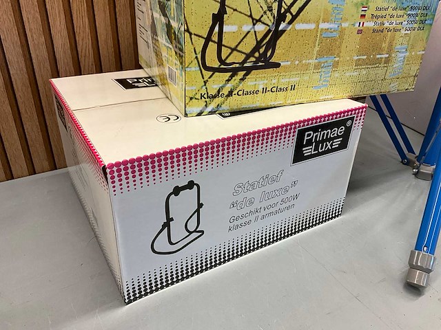 “ongebruikt” 16x pallet bos bouwlampen en statieven - afbeelding 21 van  22