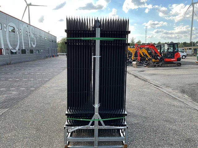 Ongebruikt 74m1 compleet hekwerk 2 meter hoog - afbeelding 11 van  12