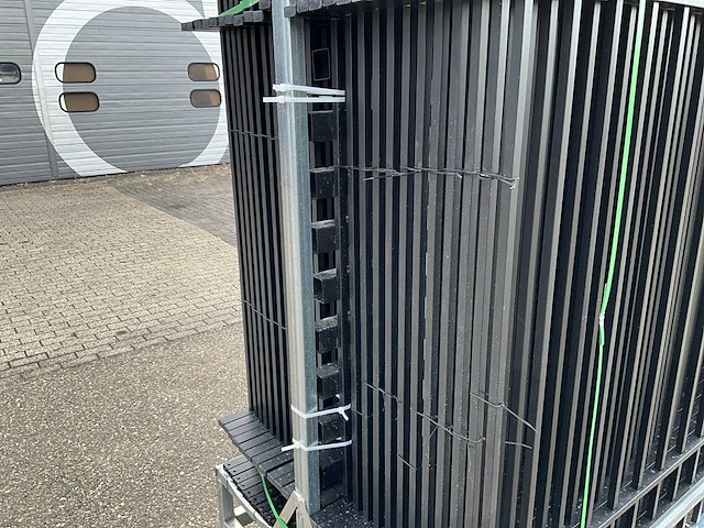 Ongebruikt 74m1 compleet hekwerk 2 meter hoog - afbeelding 4 van  13