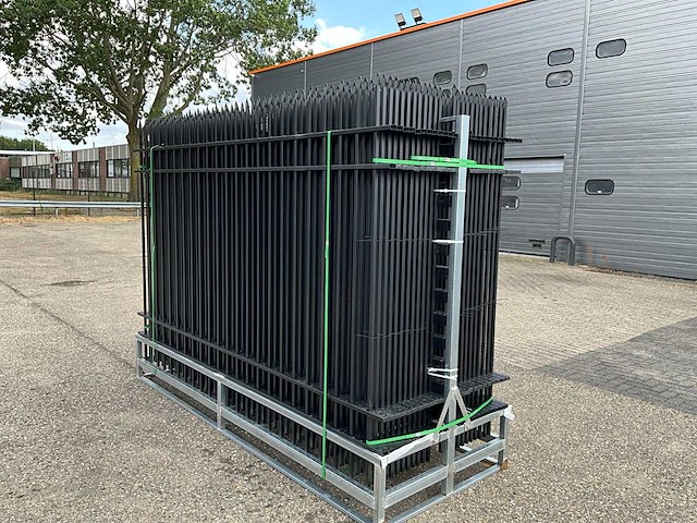 Ongebruikt 74m1 compleet hekwerk 2 meter hoog - afbeelding 7 van  13