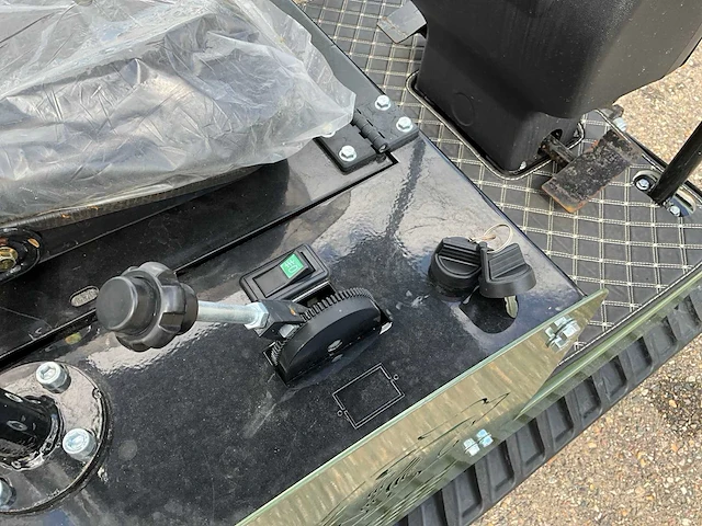 Ongebruikt colt kv13 minigraafmachine - afbeelding 9 van  20