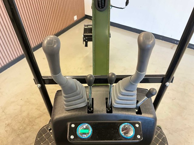 Ongebruikt colt kv13 minigraafmachine - afbeelding 9 van  18