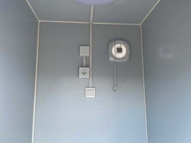 Ongebruikt dubbele toiletunit - afbeelding 16 van  16
