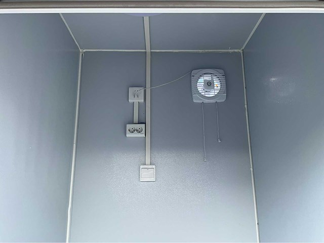 Ongebruikt dubbele toiletunit - afbeelding 11 van  12