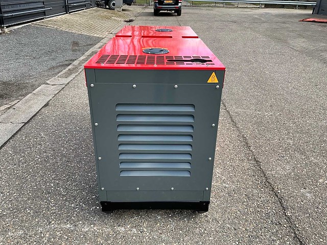 Ongebruikt kawakenki kk25 stroomgenerator 25kva - afbeelding 11 van  16