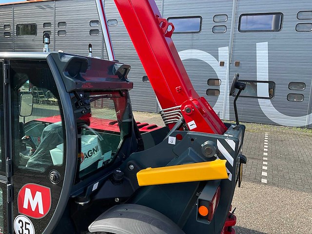 Ongebruikt magni th 3.6 turbo 35 km/h telescopic handlers - afbeelding 11 van  35