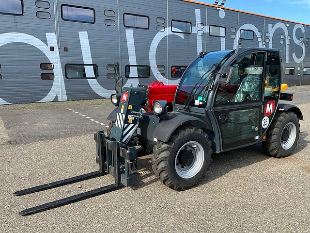 Ongebruikt magni th 3.6 turbo 35 km/h telescopic handlers - afbeelding 1 van  35