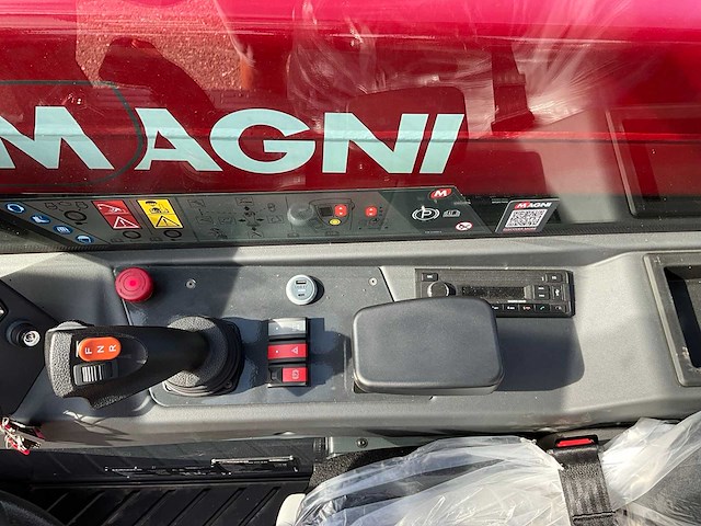 Ongebruikt magni th 3.6 turbo 35 km/h telescopic handlers - afbeelding 23 van  35