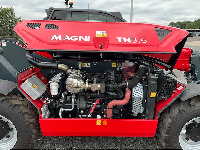 Ongebruikt magni th 3.6 turbo 35 km/h telescopic handlers - afbeelding 16 van  28