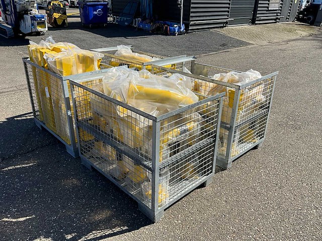 Ongebruikt partij aanrijdbeveiliging - afbeelding 4 van  7