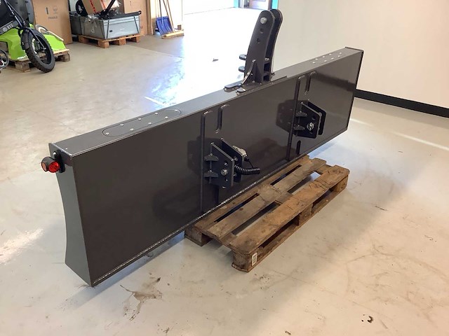 Ongebruikt v.b.s 2500 agrarische frontschuif marge - afbeelding 8 van  12