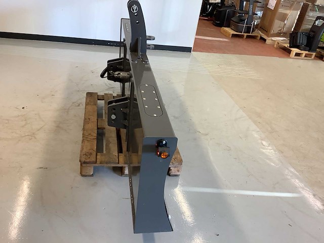 Ongebruikt v.b.s 2500 agrarische frontschuif marge - afbeelding 10 van  12