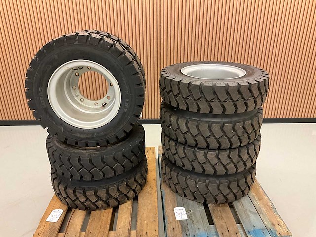 Ongebruikt wacker neuson ew65 mobiele graafmachine wielenset - afbeelding 2 van  8