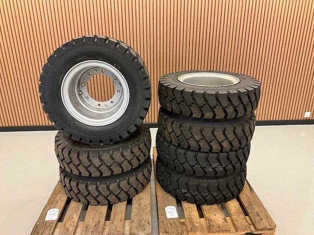 Ongebruikt wacker neuson ew65 mobiele graafmachine wielenset - afbeelding 2 van  7