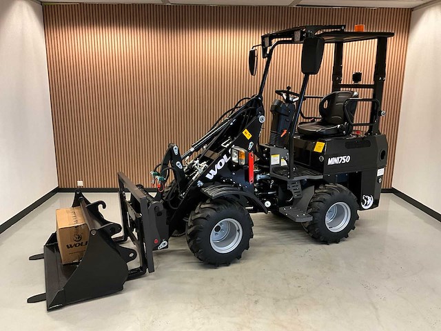 Ongebruikt wolf mini750 mini wiellader - afbeelding 1 van  26