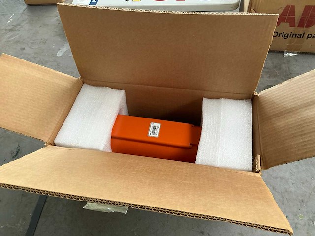 Ongebruikte abb servo motor - afbeelding 3 van  13