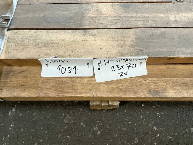 Ongeschaafd hardhout 10x70 mm (7x) - afbeelding 6 van  6