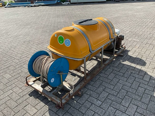 Onkruid tank 500 liter met benzine motor - afbeelding 2 van  11