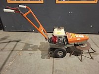 Onkruidborstel, nimos, mug, 2005