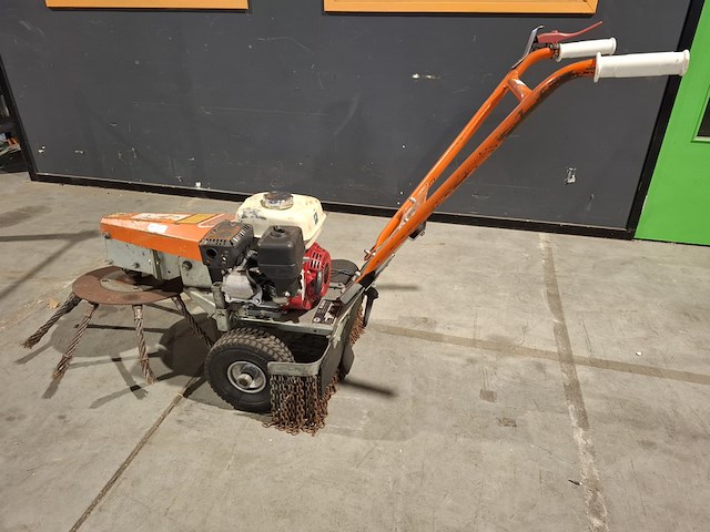 Onkruidborstel, nimos, mug, 2005 - afbeelding 3 van  7