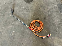Onkruidbrander met gasslang - afbeelding 2 van  4