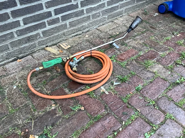 Onkruidbrander - afbeelding 3 van  3