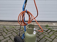 Onkruidbrander - afbeelding 1 van  4