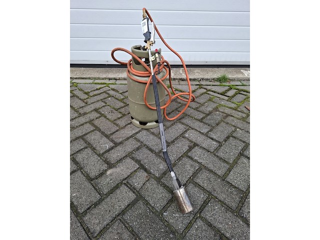 Onkruidbrander - afbeelding 1 van  6