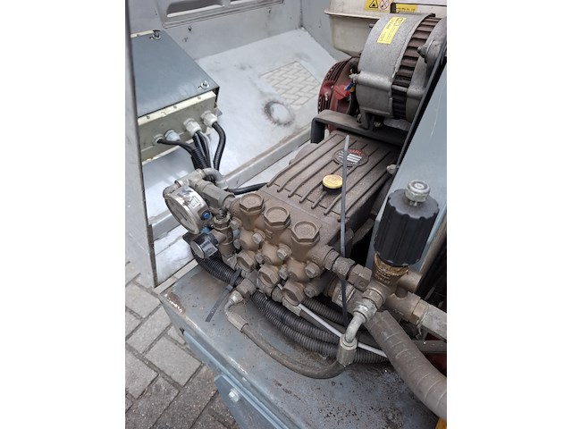 Onkruidstomer, empas - afbeelding 2 van  17