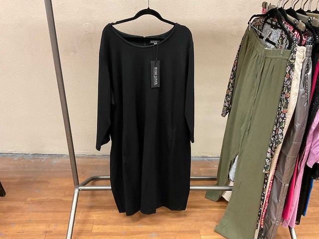 Only, base level, zoey, no1 by ox partij grote maten kleding (15x) - afbeelding 28 van  31