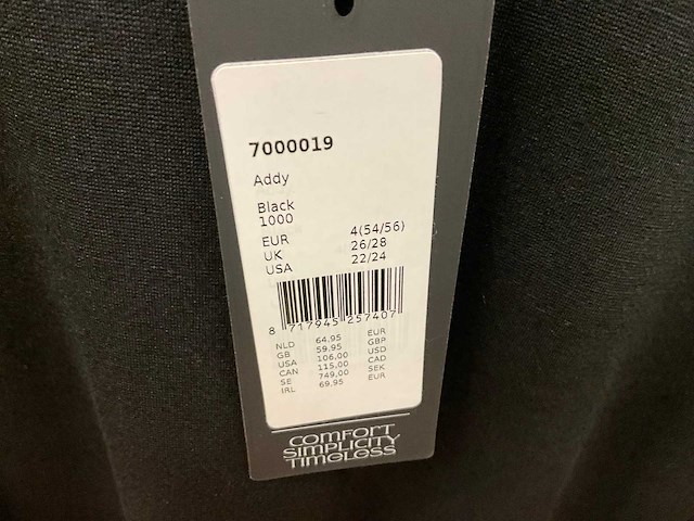 Only, base level, zoey, no1 by ox partij grote maten kleding (15x) - afbeelding 29 van  31