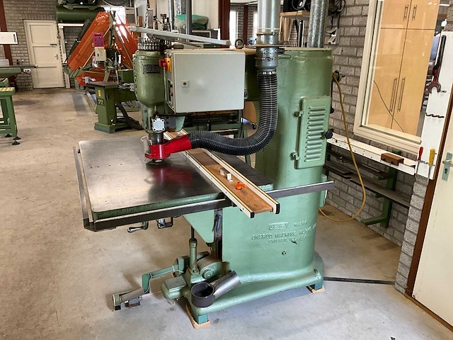 Onsrud w-304 verticale bovenfreesmachine - afbeelding 17 van  21