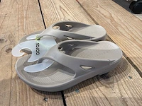 Oofos slippers (38x) - afbeelding 4 van  10