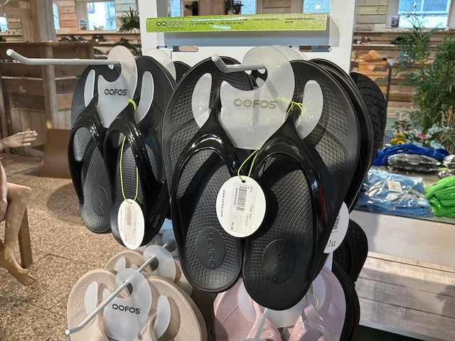 Oofos slippers (38x) - afbeelding 5 van  10