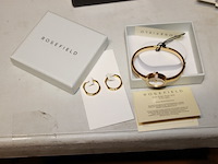 Oorbellen en horloge armband 1x - afbeelding 1 van  3