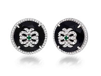 Oorbellen met smaragd onyx en diamanten