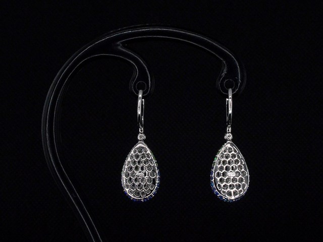 Oorhangers van 18 carats goud met diamanten en blauwe saffieren - afbeelding 7 van  10