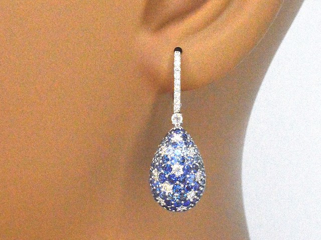 Oorhangers van 18 carats goud met diamanten met groene en blauwe saffieren - afbeelding 3 van  10