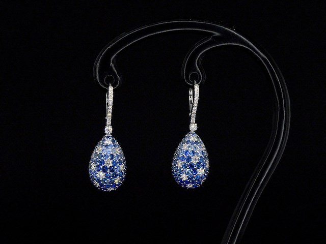 Oorhangers van 18 carats goud met diamanten met groene en blauwe saffieren - afbeelding 6 van  10