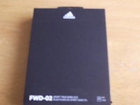 Oortjes van adidas. - afbeelding 2 van  5